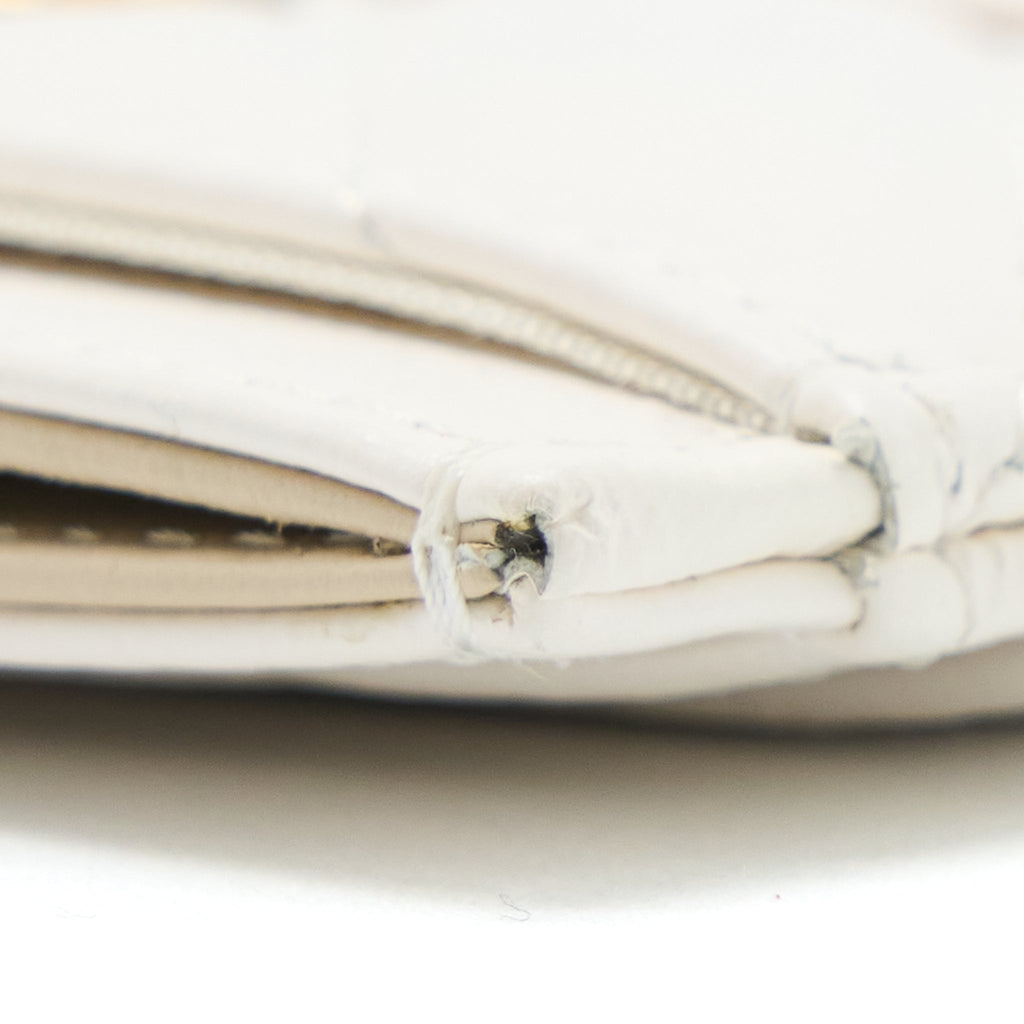 chanel-chevron-card-holder-calfskin-white-ghw