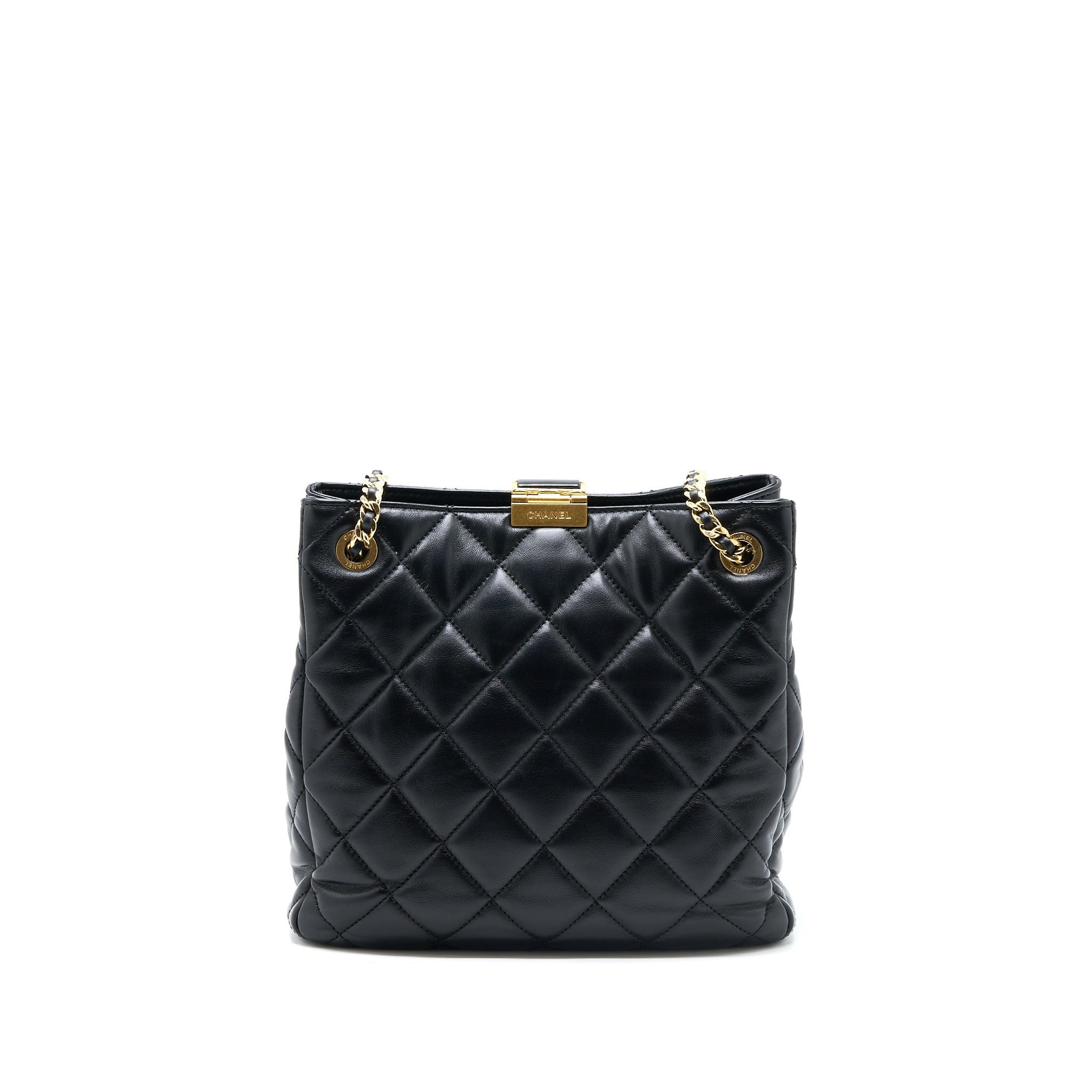 chanel-seasonal-tote-bag-lambskin-black-brushed-ghwmicrochip