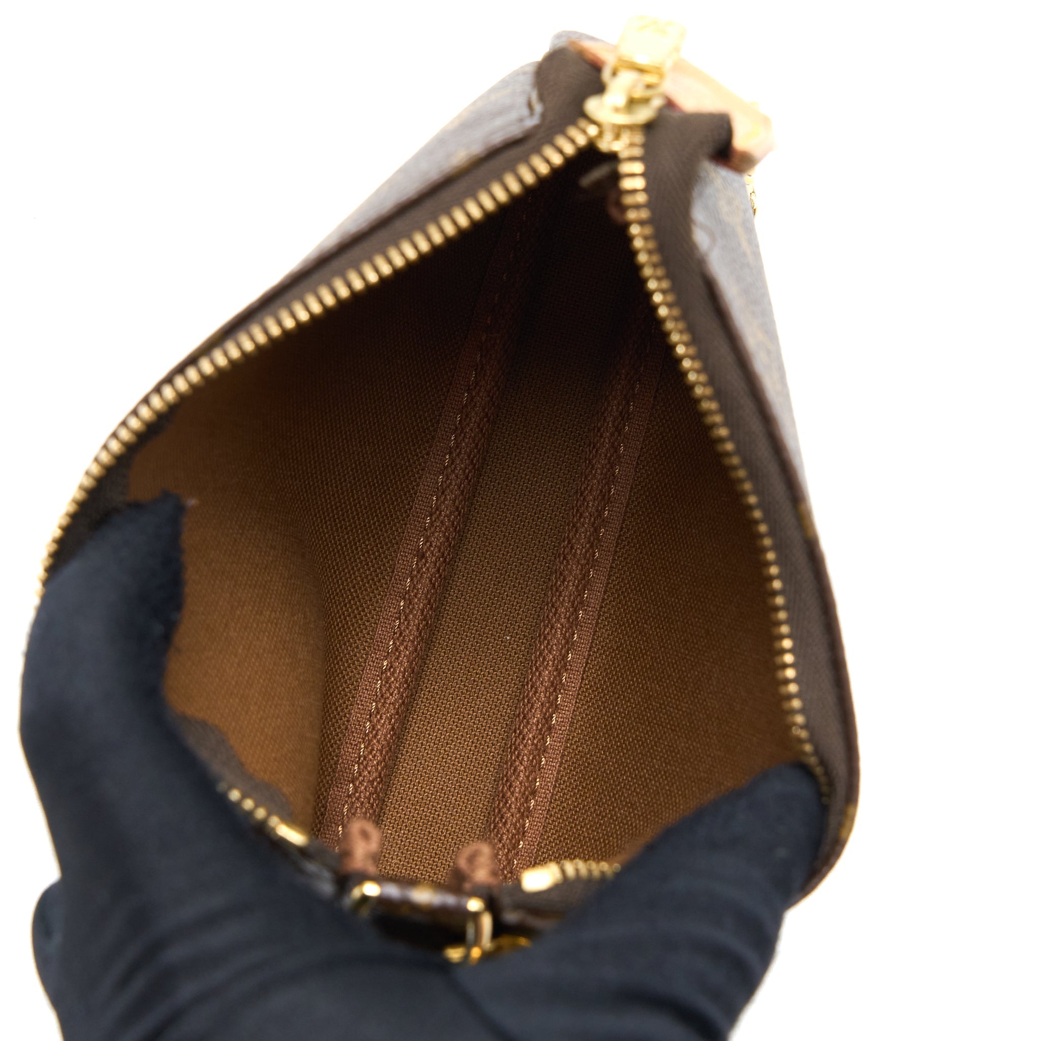 louis-vuitton-mini-pochette-accessories-monogram-canvas-ghw-4