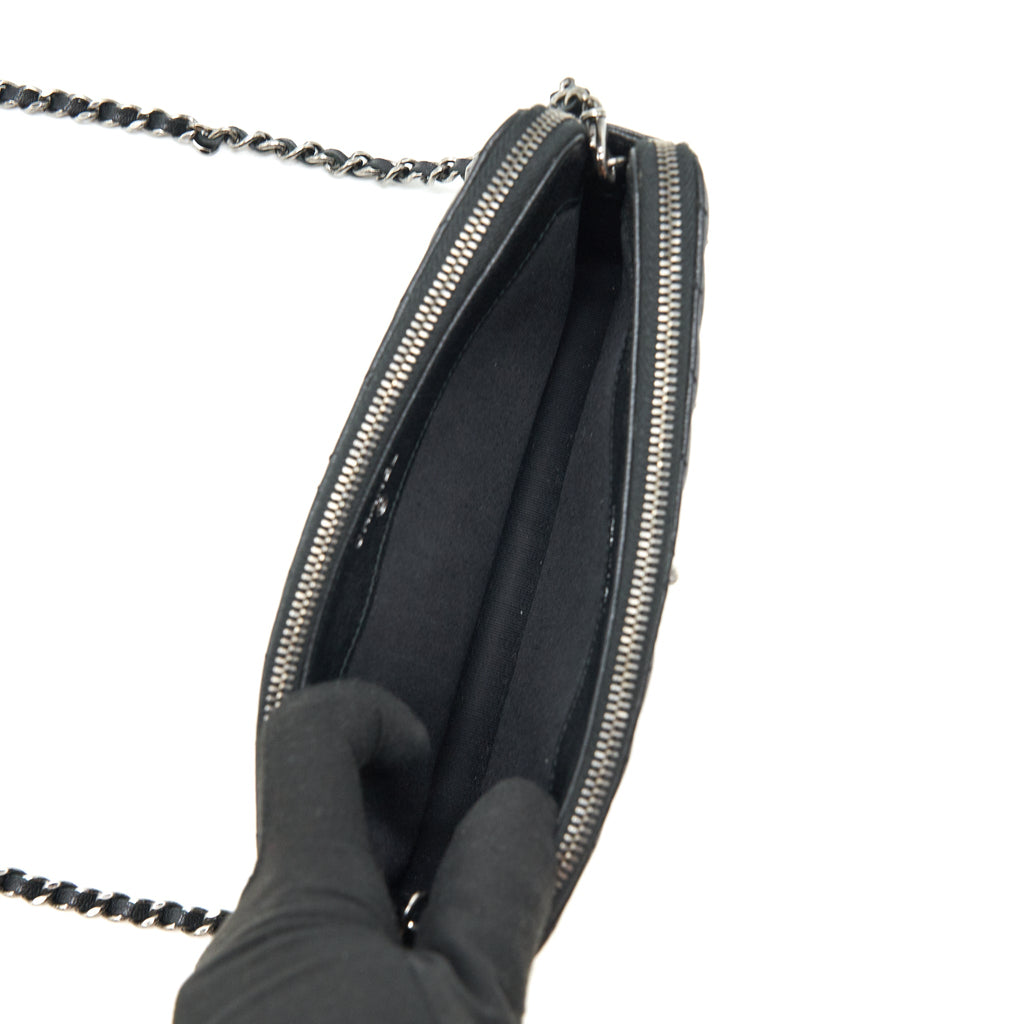 chanel-reissue-wallet-on-chain-black-ruthenium-hardware