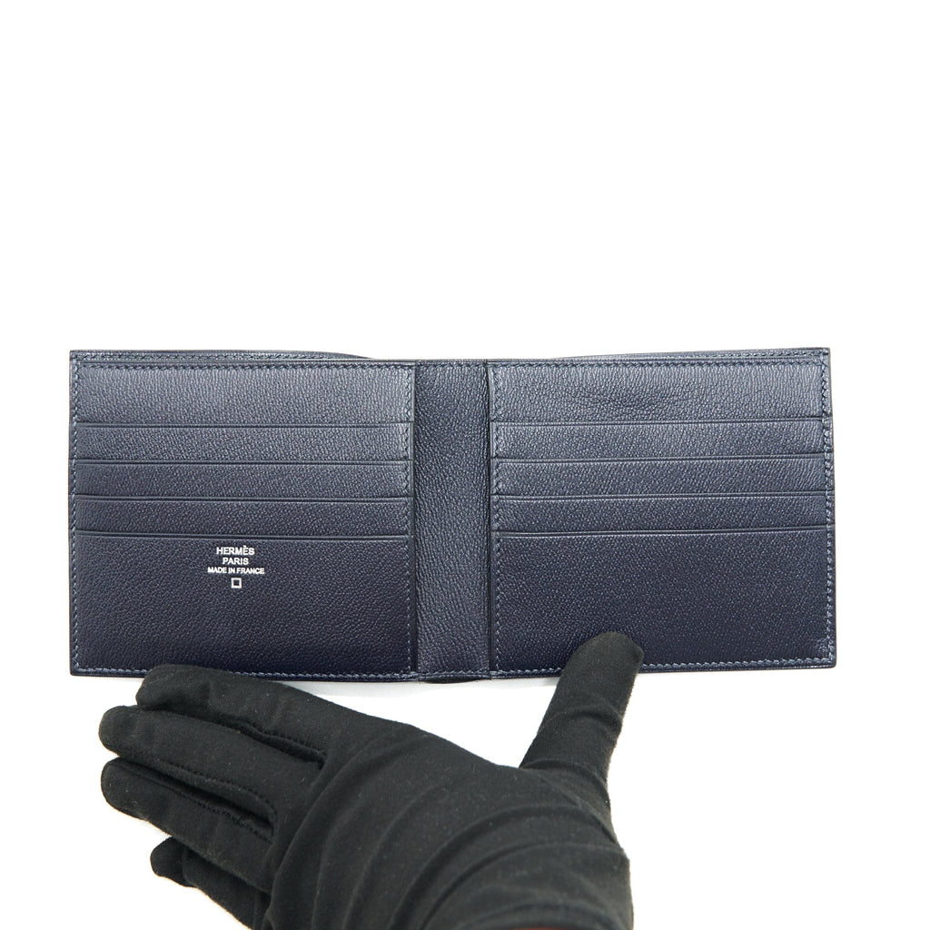hermes-emerald-alligator-exotic-leather-mens-suit-bifold-bifold-pocket-wallet-in-dark-navy