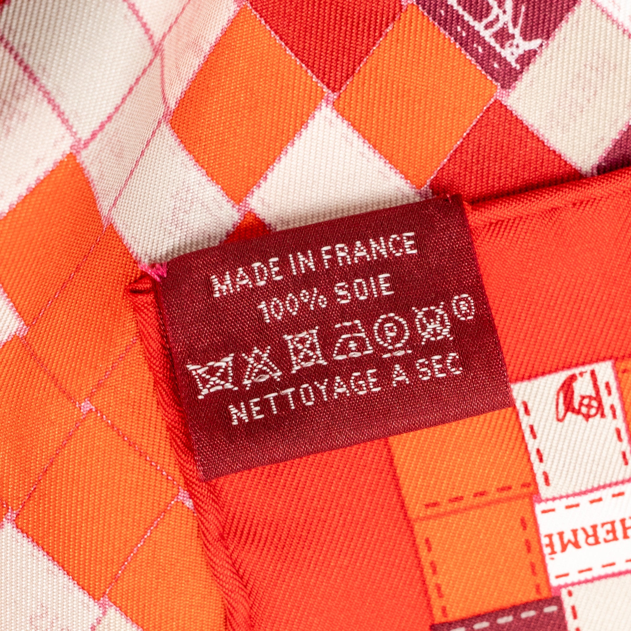 hermes-90x90cm-silk-scarf-bolduc-au-carre-red-multicolour