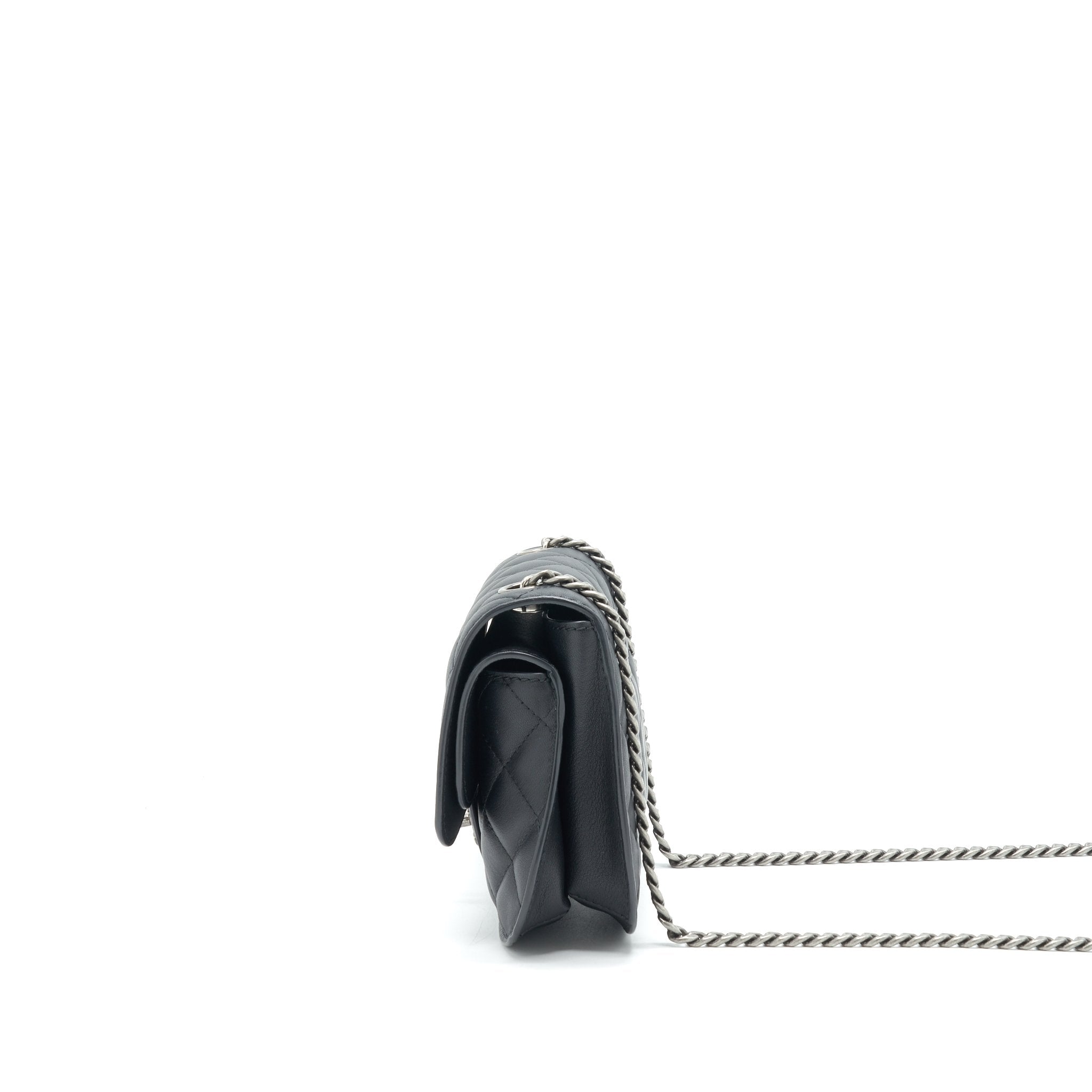 chanel-quilted-flap-crossbody-bag-black-ruthenium-hardware