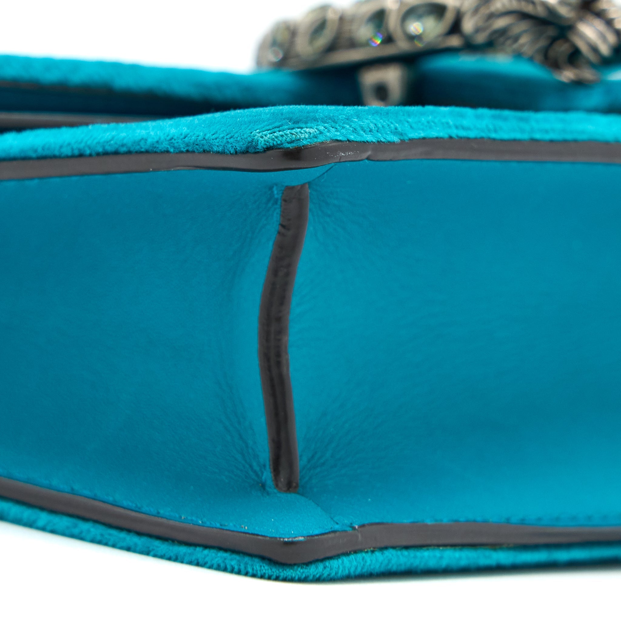 gucci-duper-mini-dionysus-velvet-bag-blue-shw