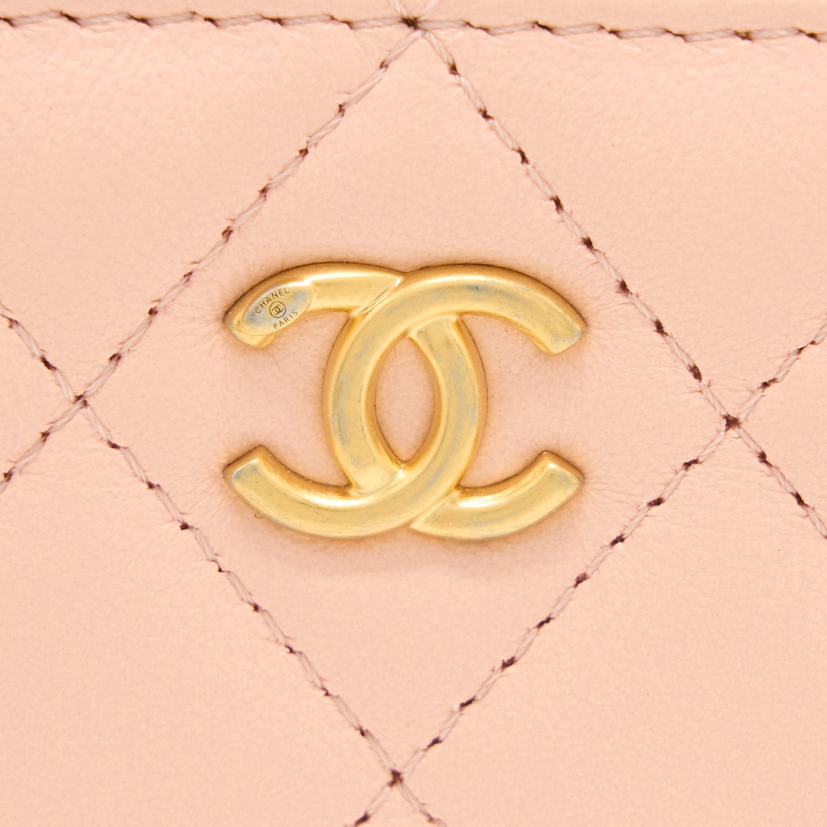 chanel-pearl-crush-zippy-card-holder-lambskin-light-pink-ghw