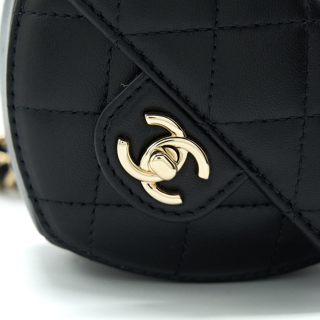 chanel-22s-heart-belt-bag-lambskin-black-lghw-5
