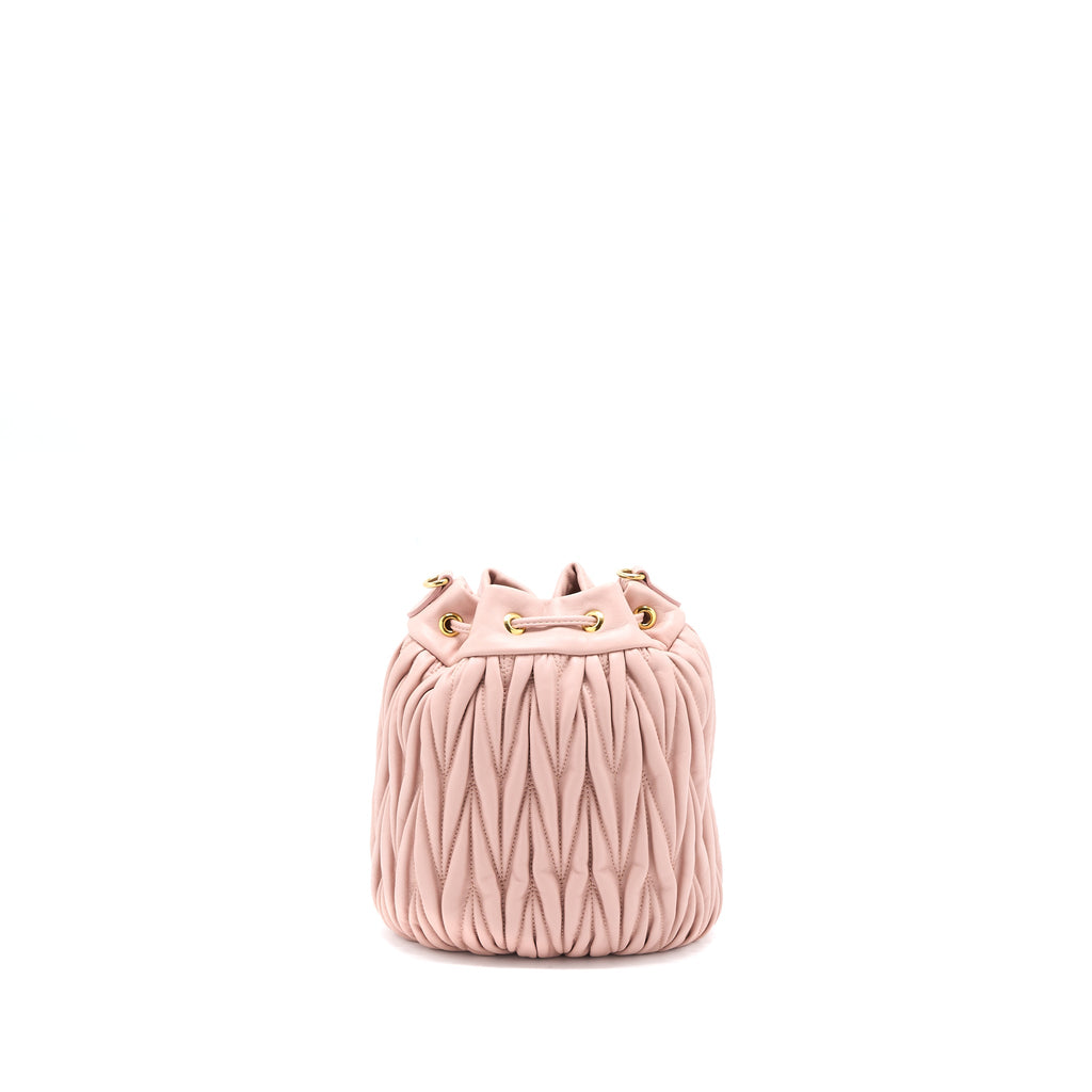 miumiu-secchiello-matelasse-crossbody-bag-nappa-lambskin-pink-ghw
