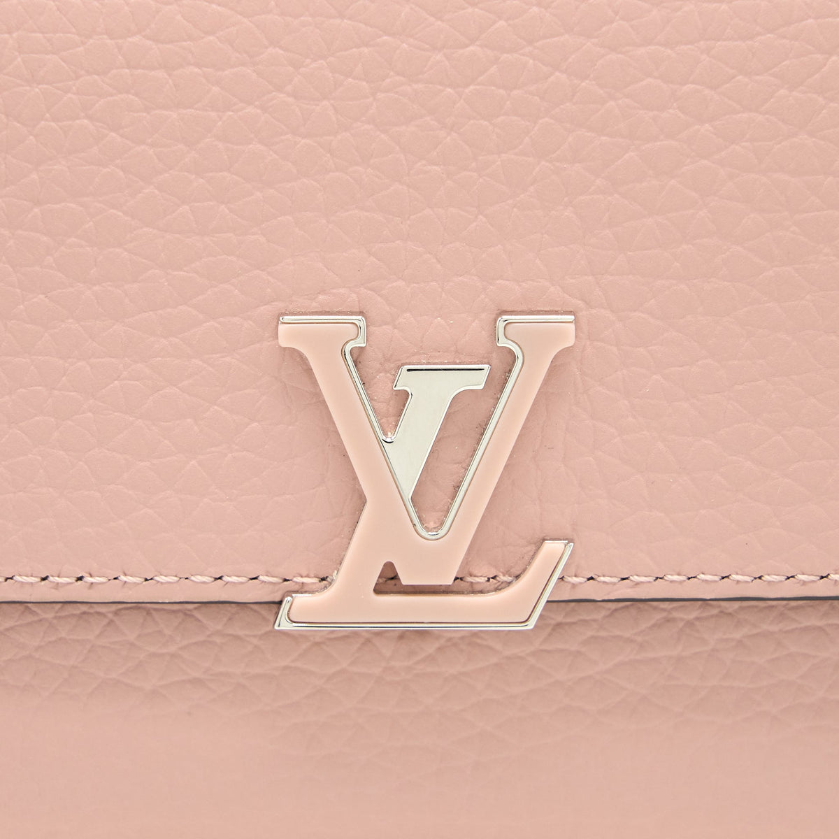 louis-vuitton-compact-wallet-taurillon-magnolia-shw