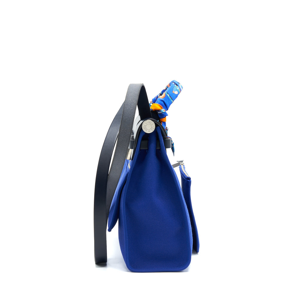 hermes-herbag-zip-31-bag-blue-electric-blue-indigo-with-twilly