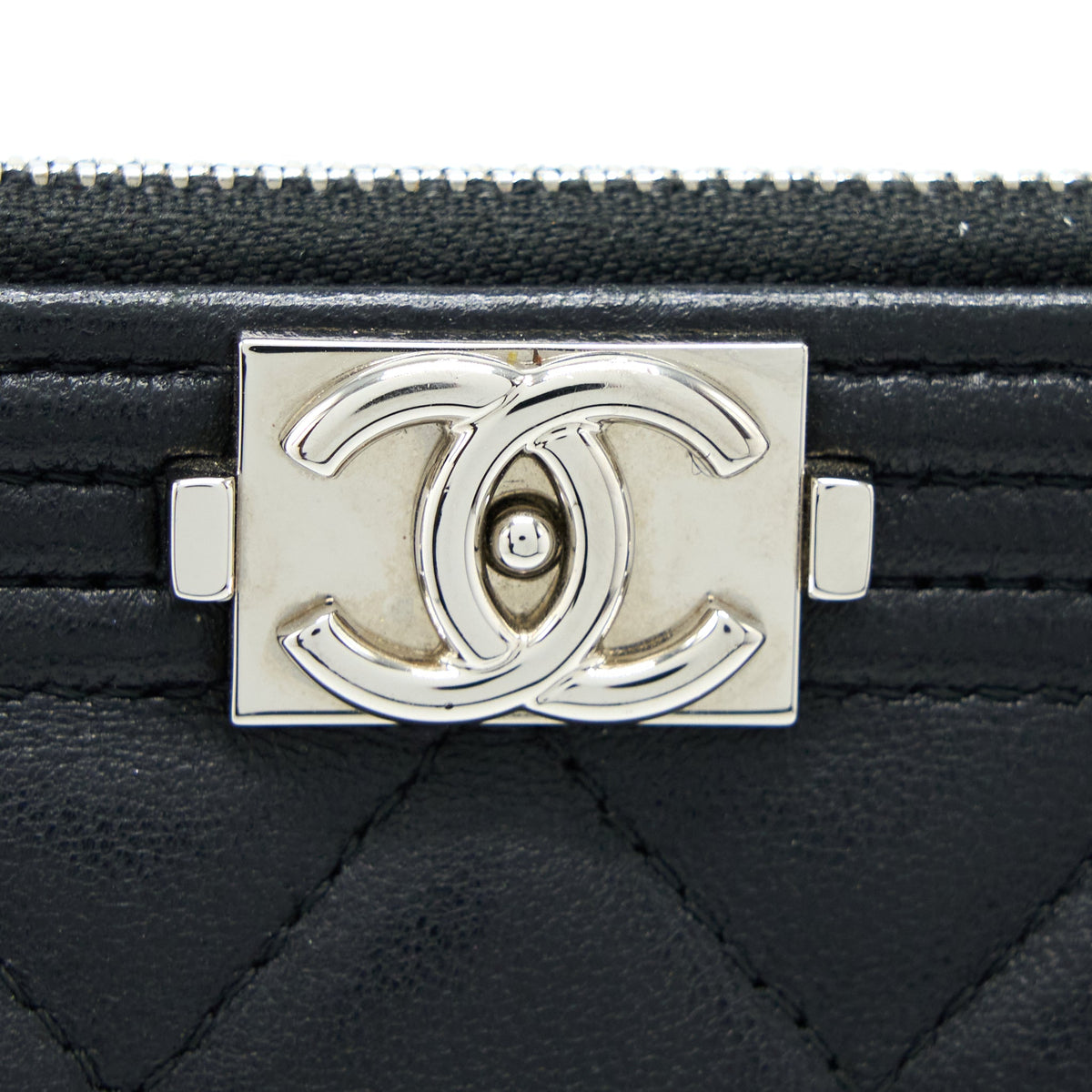 chanel-boy-clutch-lambskin-black-shw