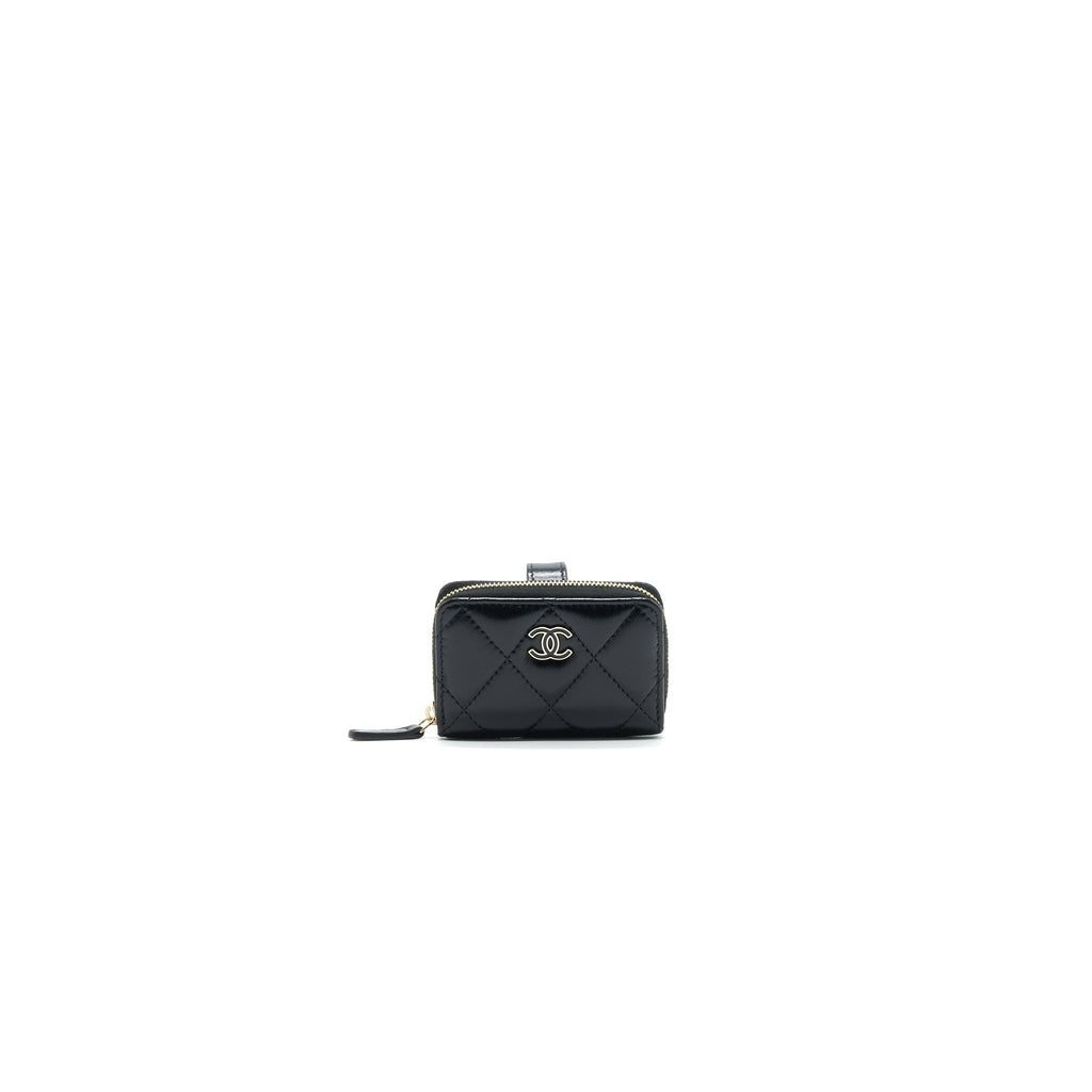 chanel-zipped-coin-purse-bracelets-in-shiny-lambskin