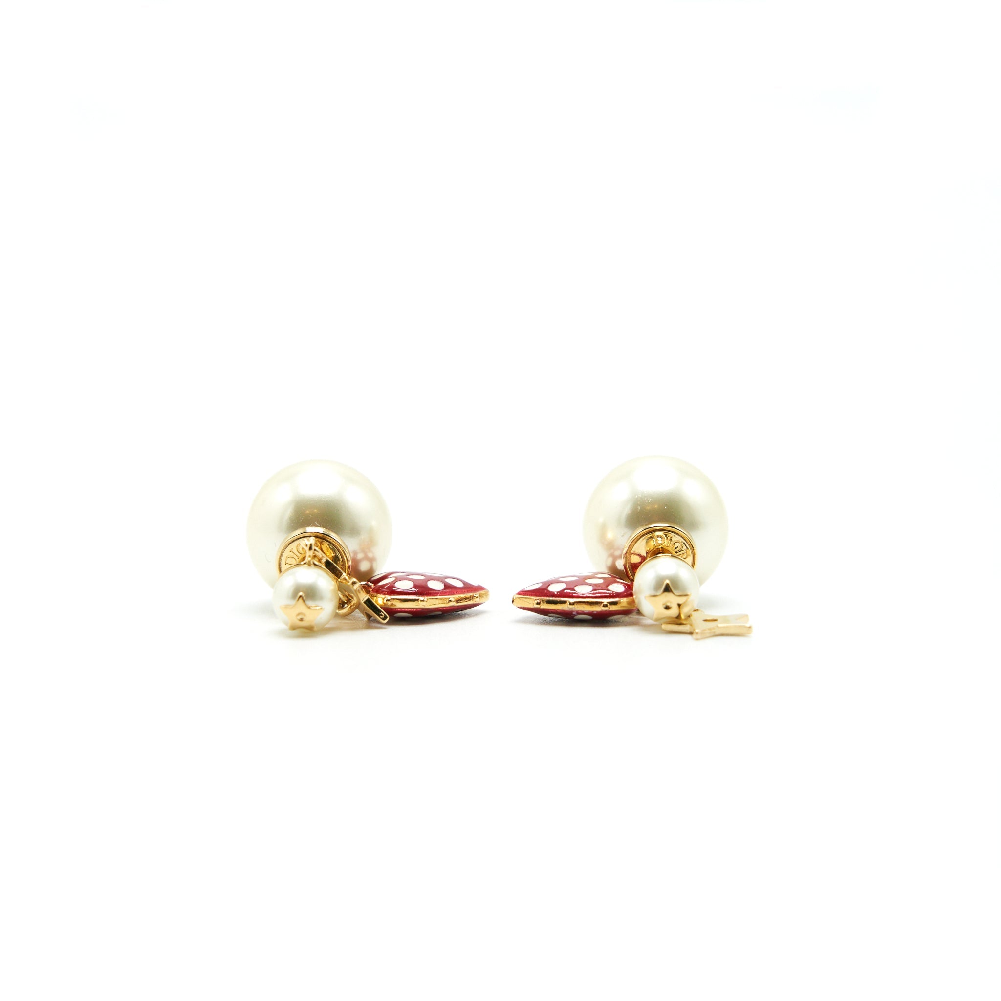 dior-heat-and-pearl-earing