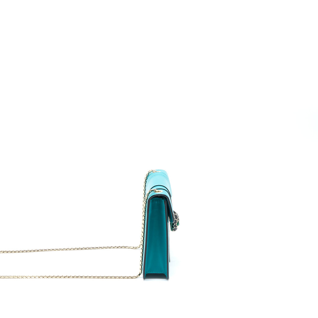 bvlgari-serpenti-forever-crossbody-bag-calfskin-green-lghw-2