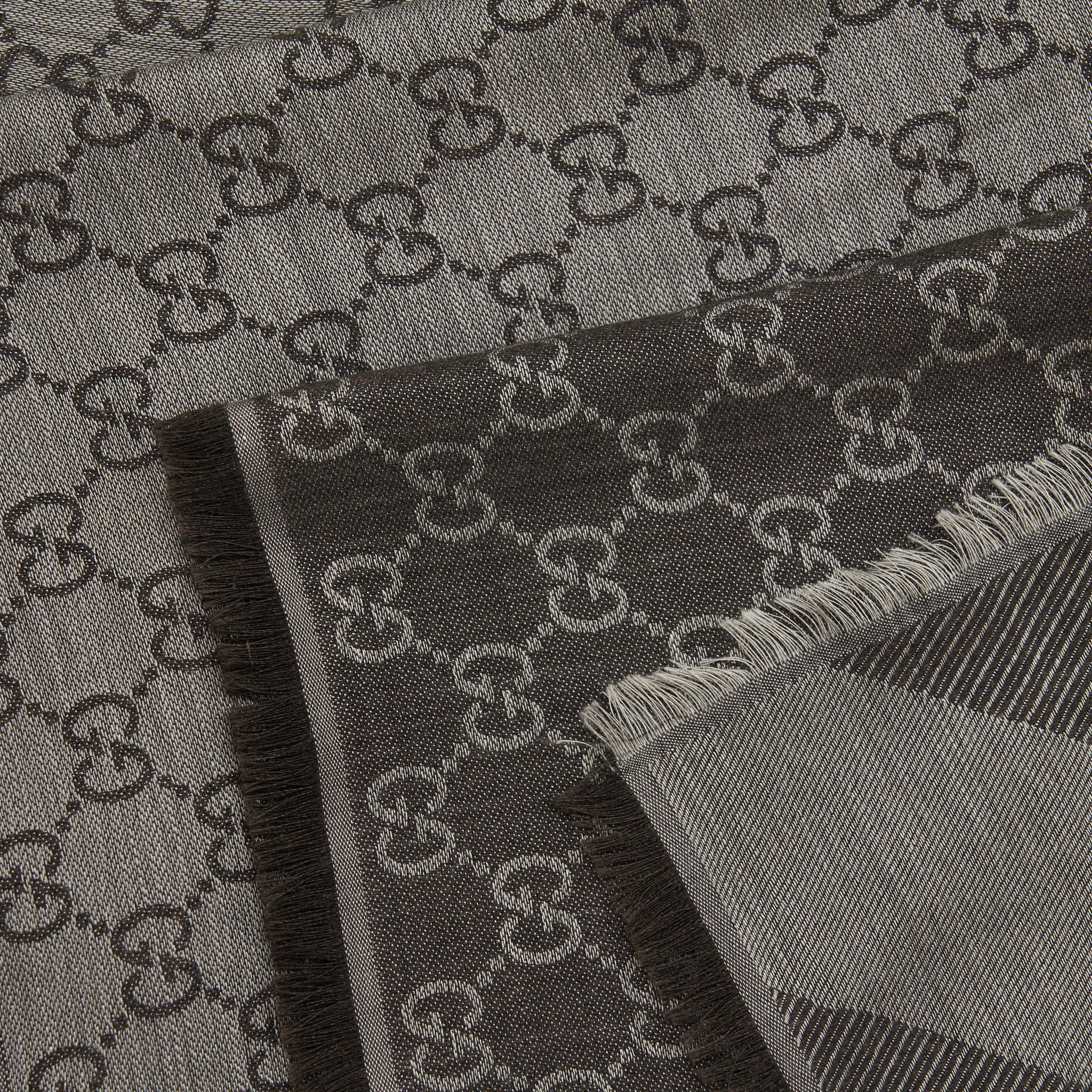 gucci-wool-jacquard-gg-logo-scarf-dark-brown-140x140cm