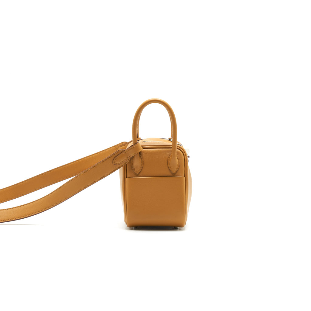 hermes-mini-lindy-swift-leather-seasame-with-shw