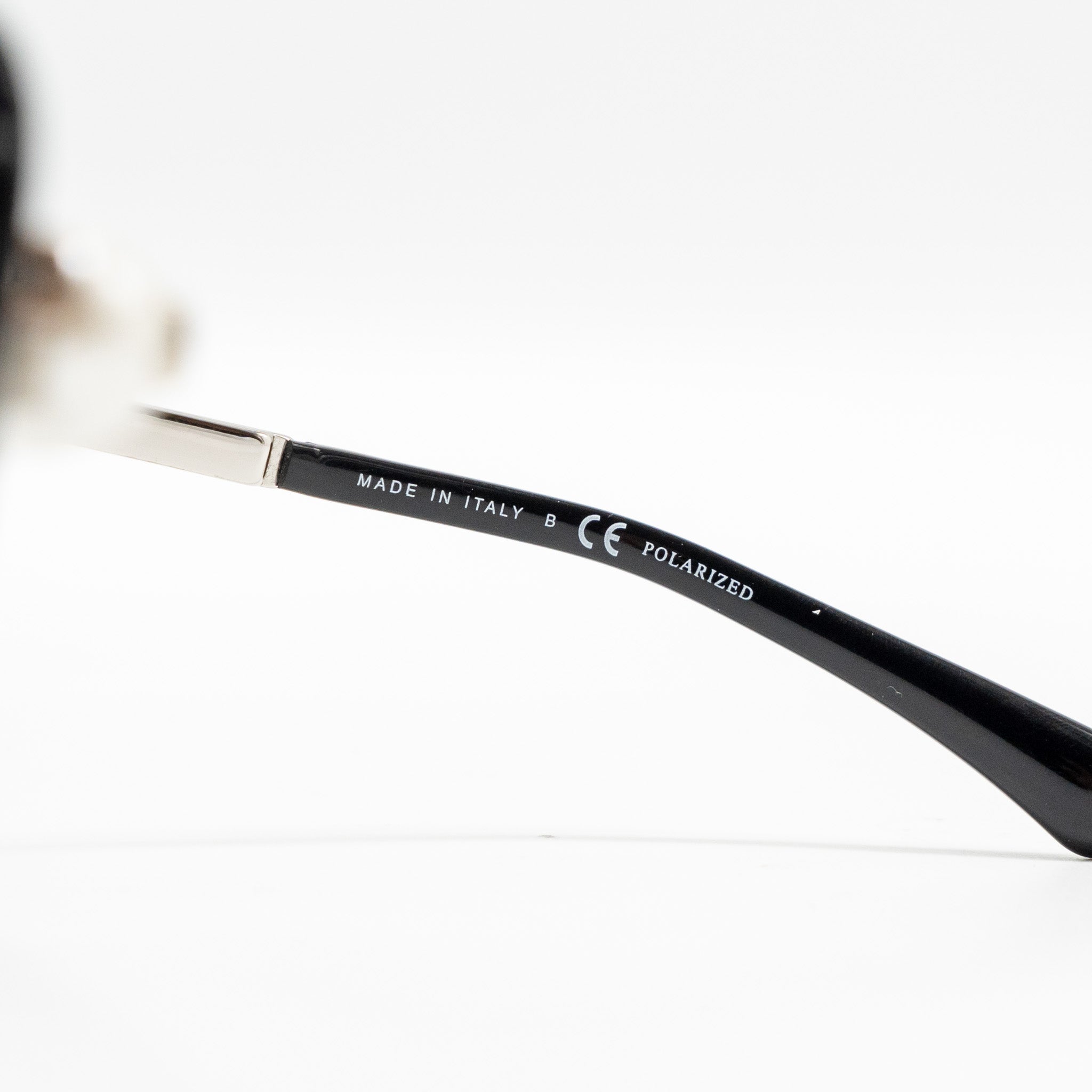 chanel-pearl-decorated-sunglasses-black-shw
