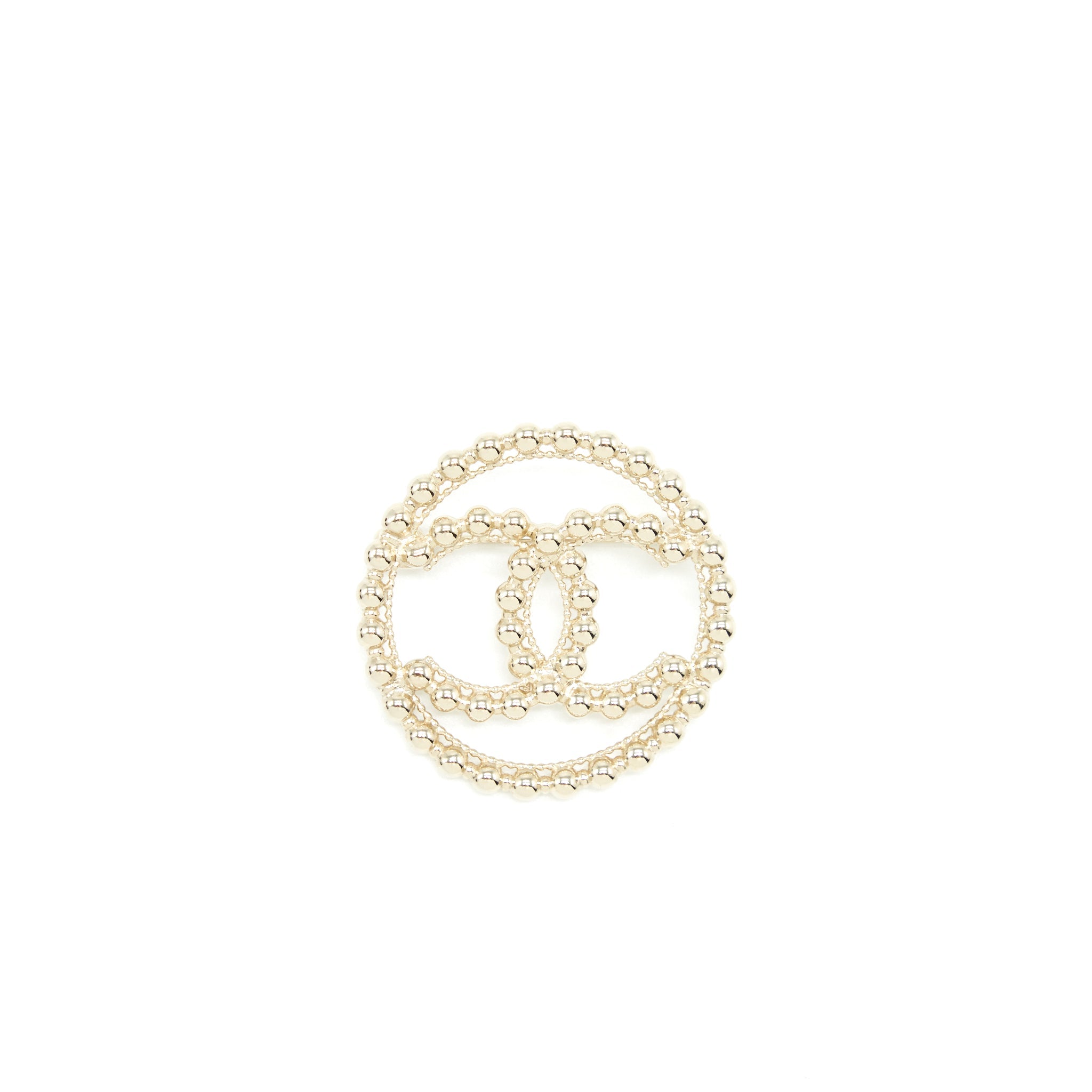 chanel-round-cc-logo-brooch-lghw