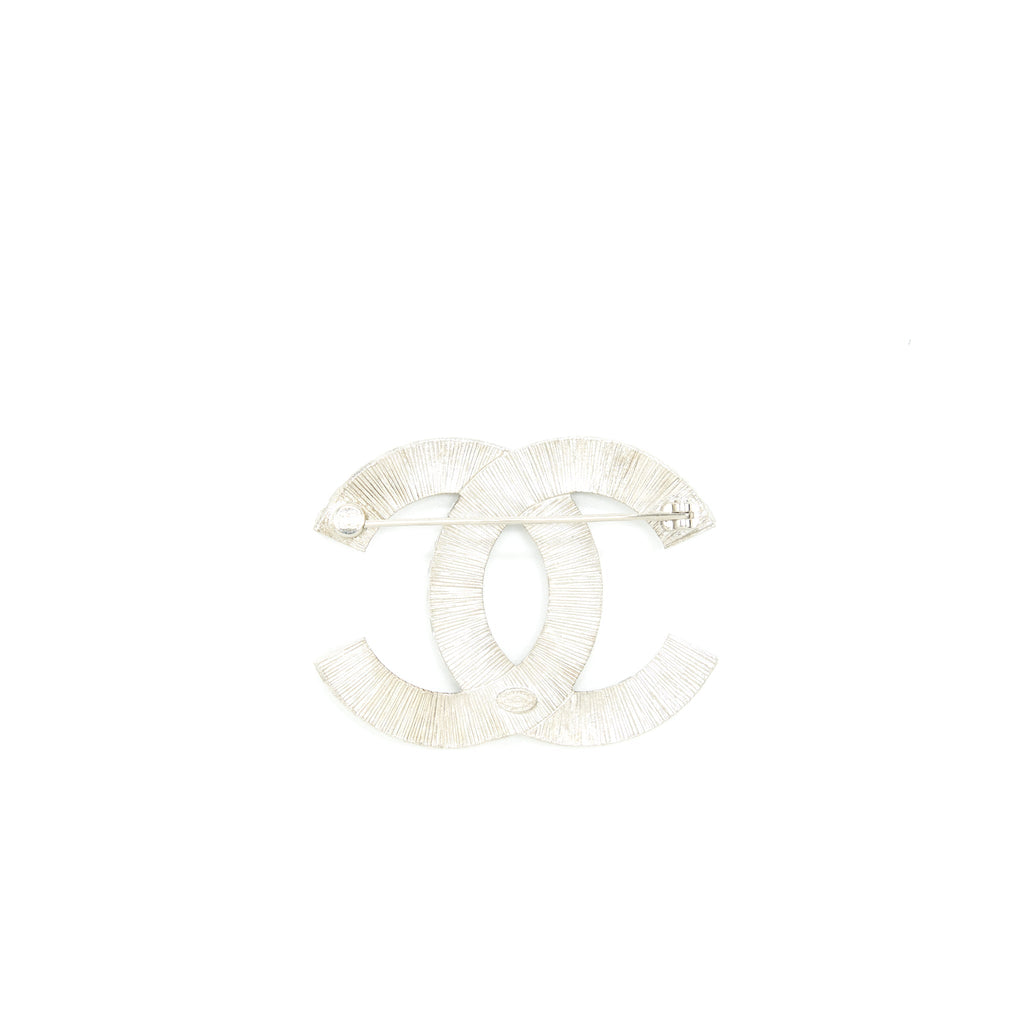 chanel-metal-and-strass-brooch-silver-tone-2