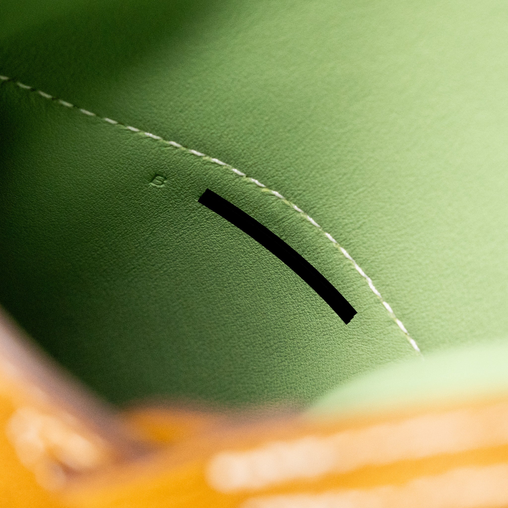 hermes-in-the-loop-to-go-gm-phone-case-chevre-mysore-caramel-vert-criquet-stamp-b