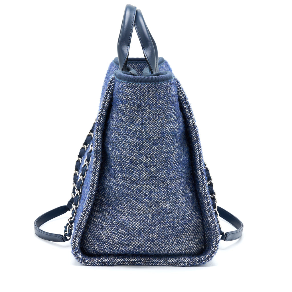 chanel-medium-deauville-tote-navy-lghw
