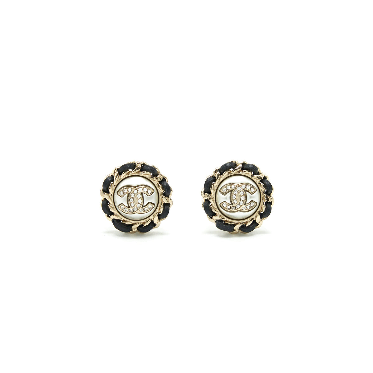 chanel-22p-round-ear-clip-lghw