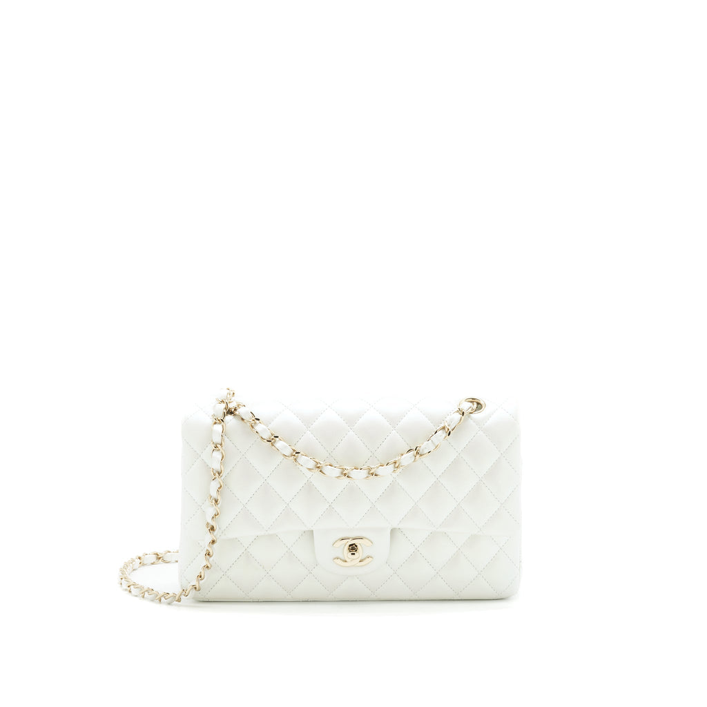 chanel-medium-s21-iridescent-white-classic-bag