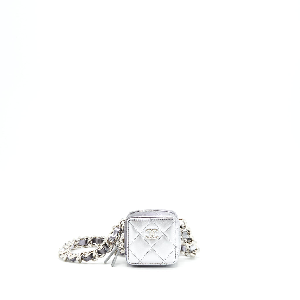 chanel-mini-vanity-with-giant-chain-silver-shw