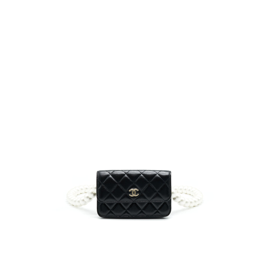chanel-giant-pearl-clutch-with-chain-calfskin-black-lghw