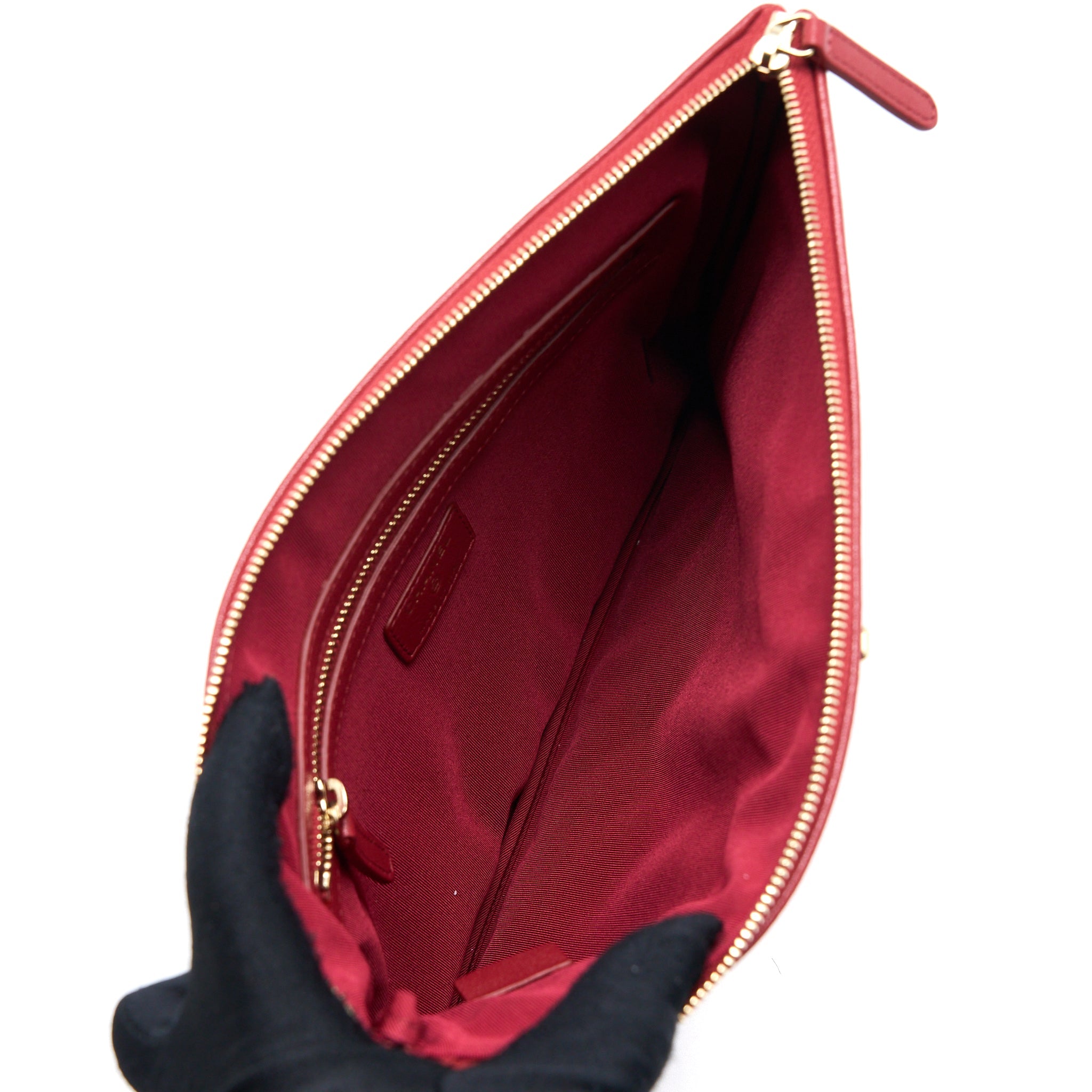 chanel-cc-logo-quilted-zip-pouch-clutch-calfskin-red-ghw