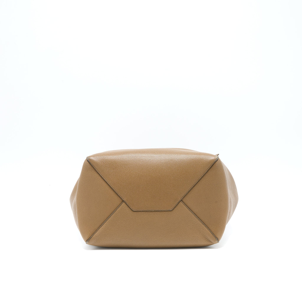 celine-small-cabas-phantom-calfskin-taupe-shw