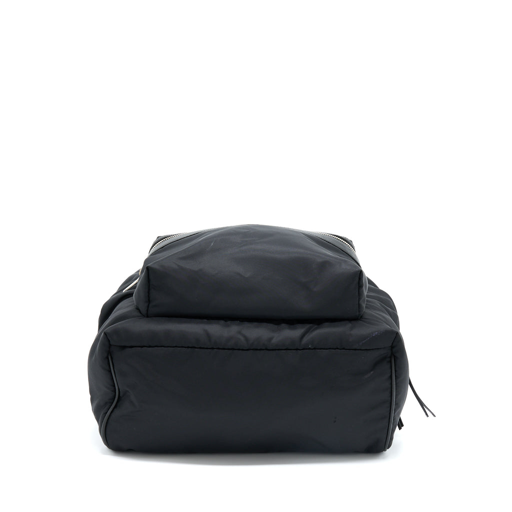 saint-laurent-ysl-city-backpack-black-shw