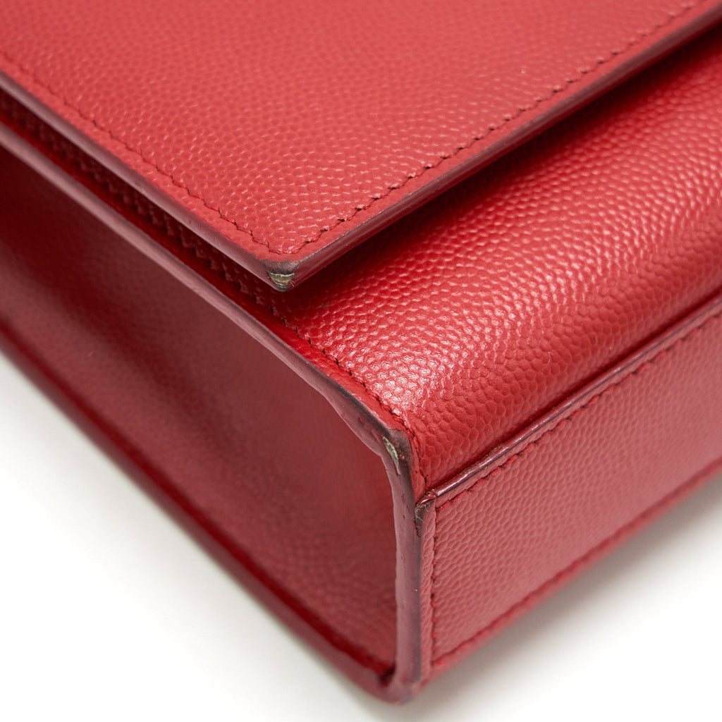 saint-laurent-ysl-grained-calfskin-medium-kate-bag-red-ghw