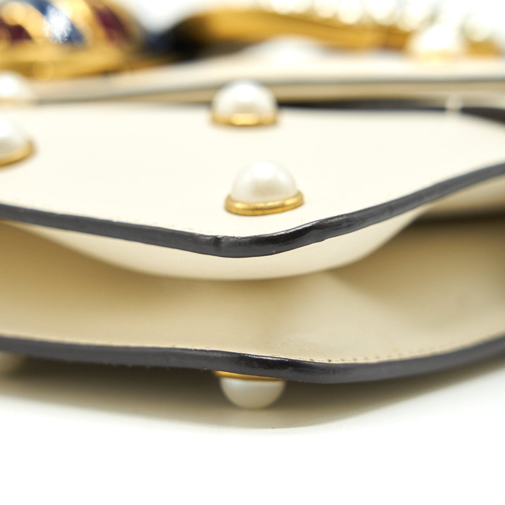 gucci-embellished-broadway-bee-bag-white