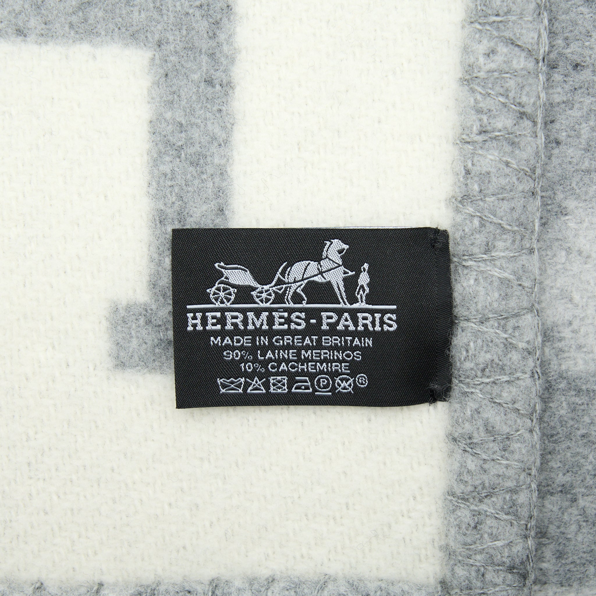 hermes-avalon-throw-blanket-gris-clair-4