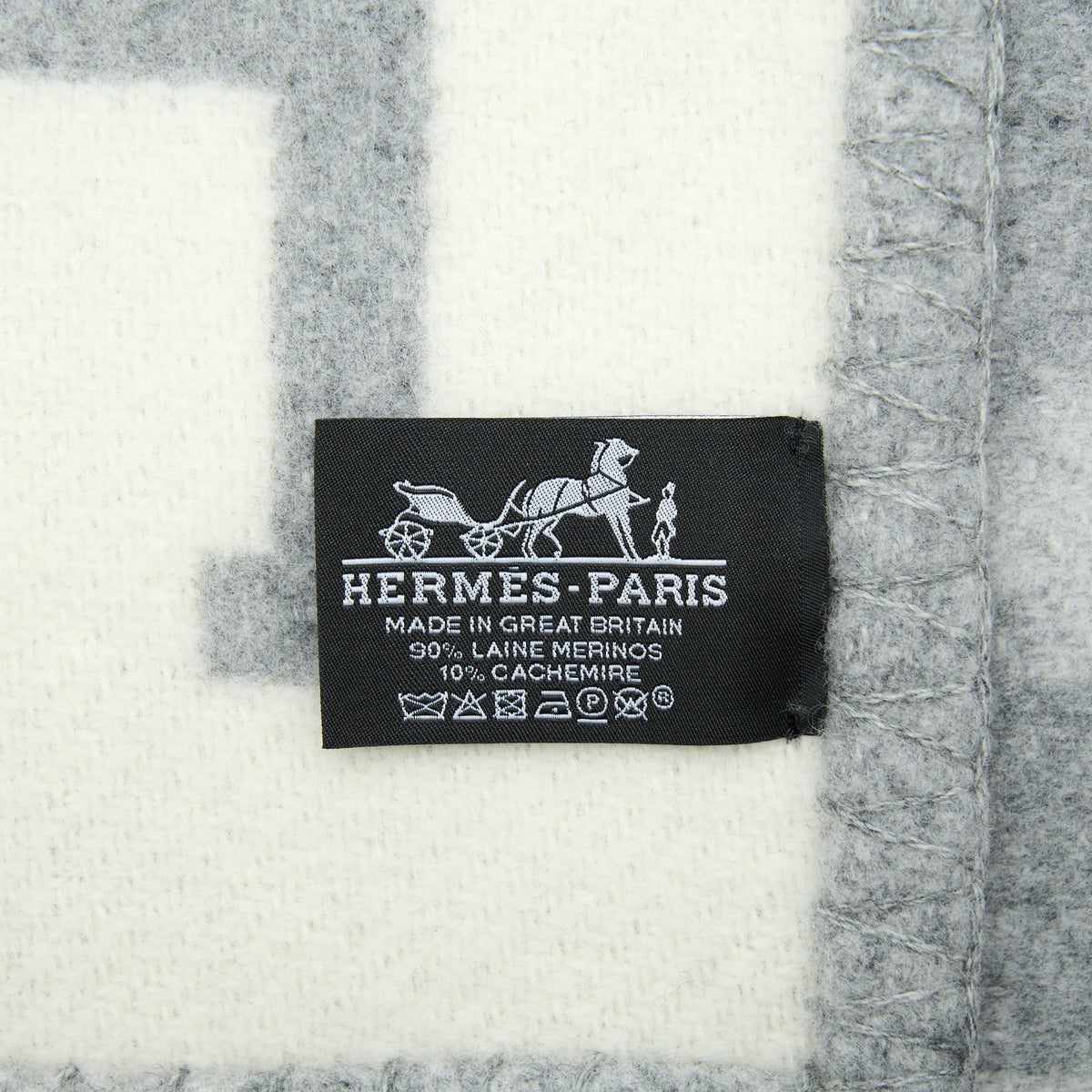 hermes-avalon-throw-blanket-gris-clair-3