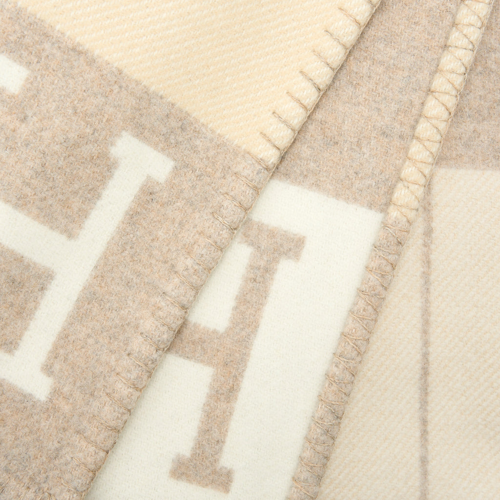 hermes-avalon-throw-blanket-camomille-5