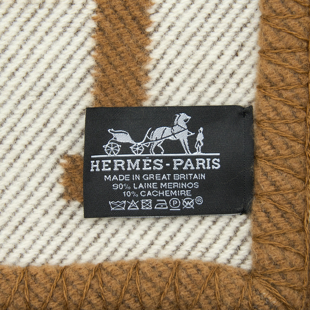 hermes-avalon-throw-blanket-camel-8