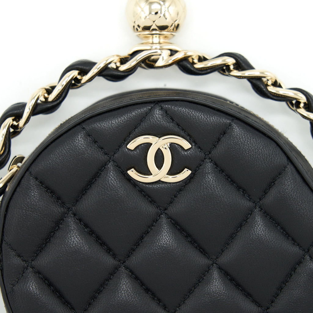 chanel-round-clutch-with-chain-lambskin-black-lghw-1