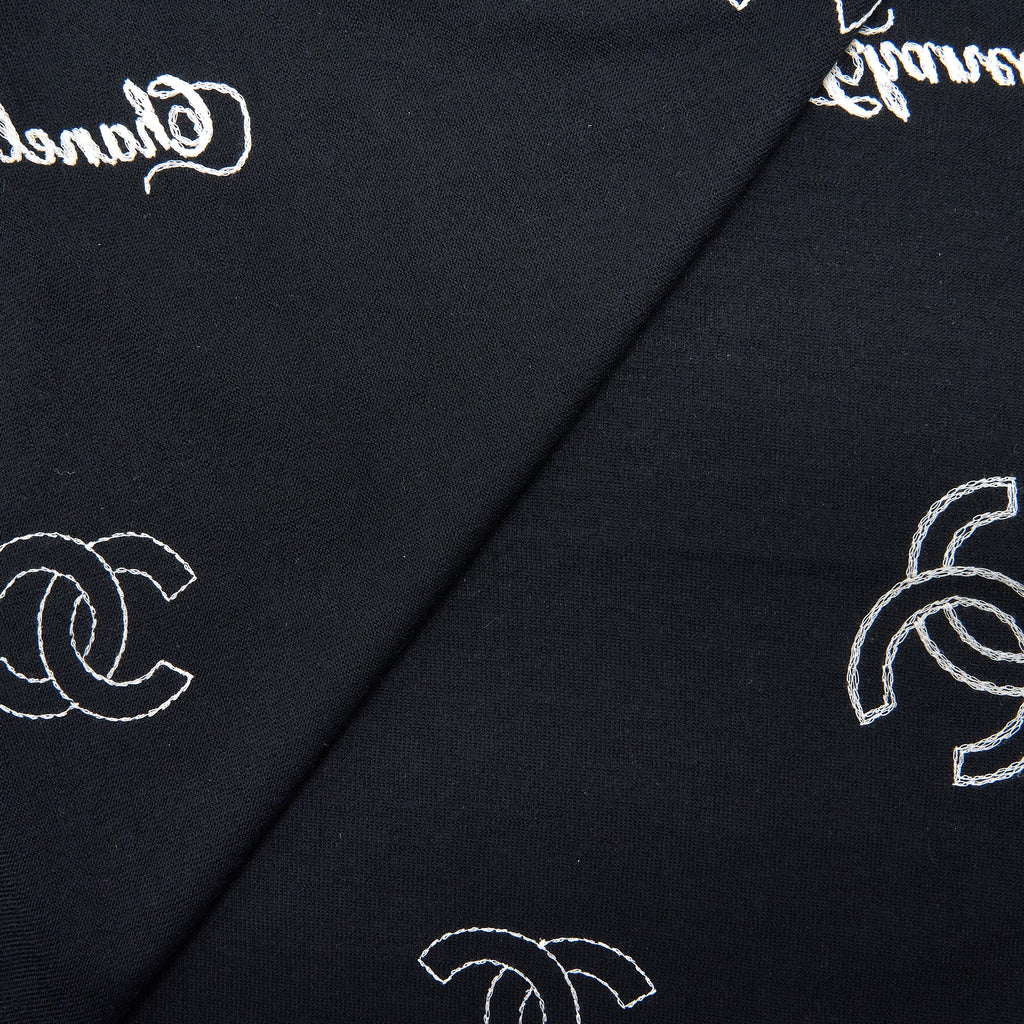 chanel-21s-scarf-wool-black-white