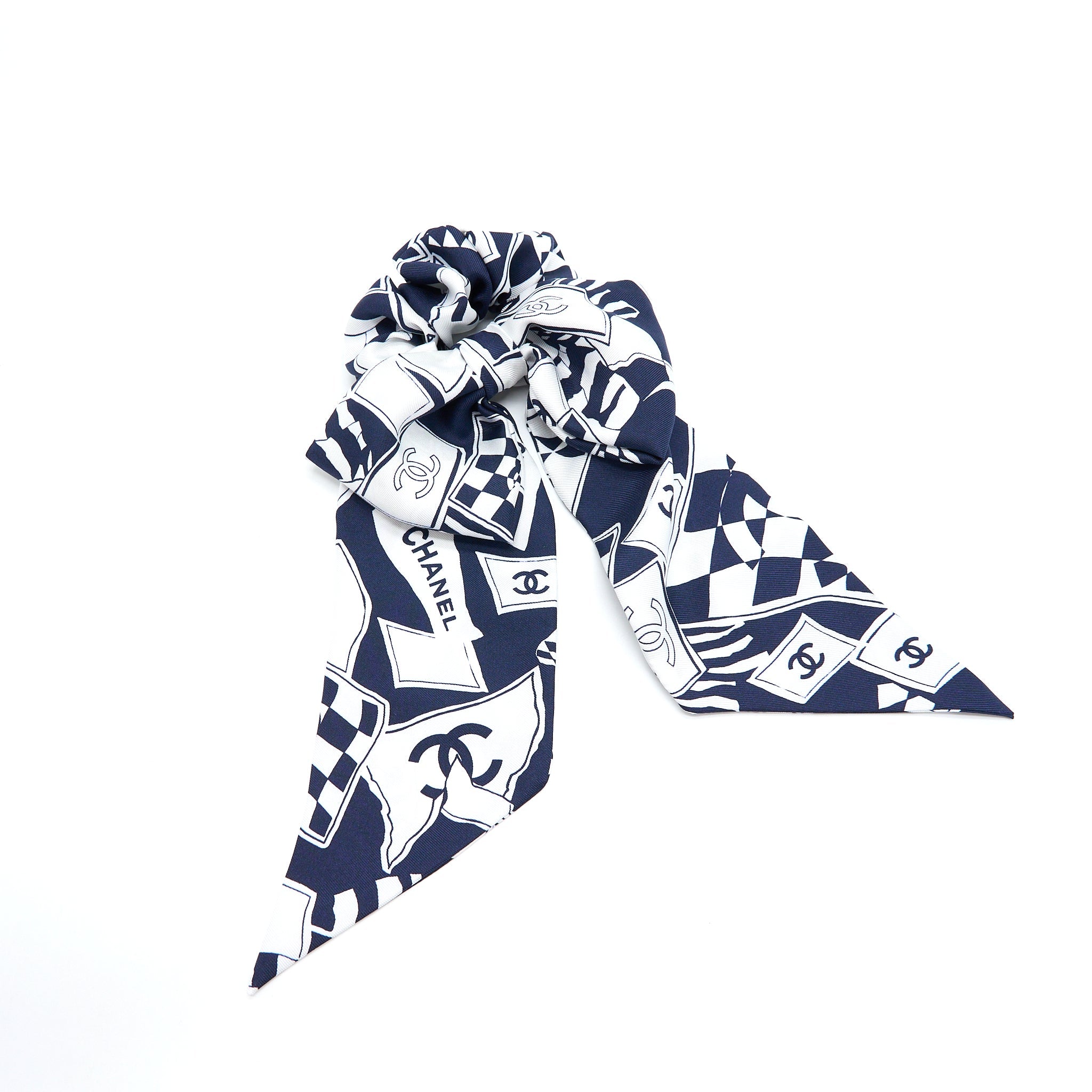chanel-23c-cc-logo-hair-tie-navy-white