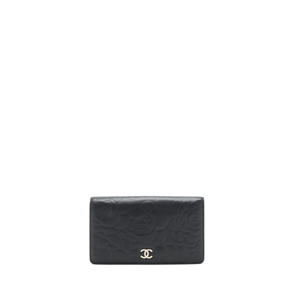 chanel-camellia-fold-long-wallet-lambskin-black-silver-shw