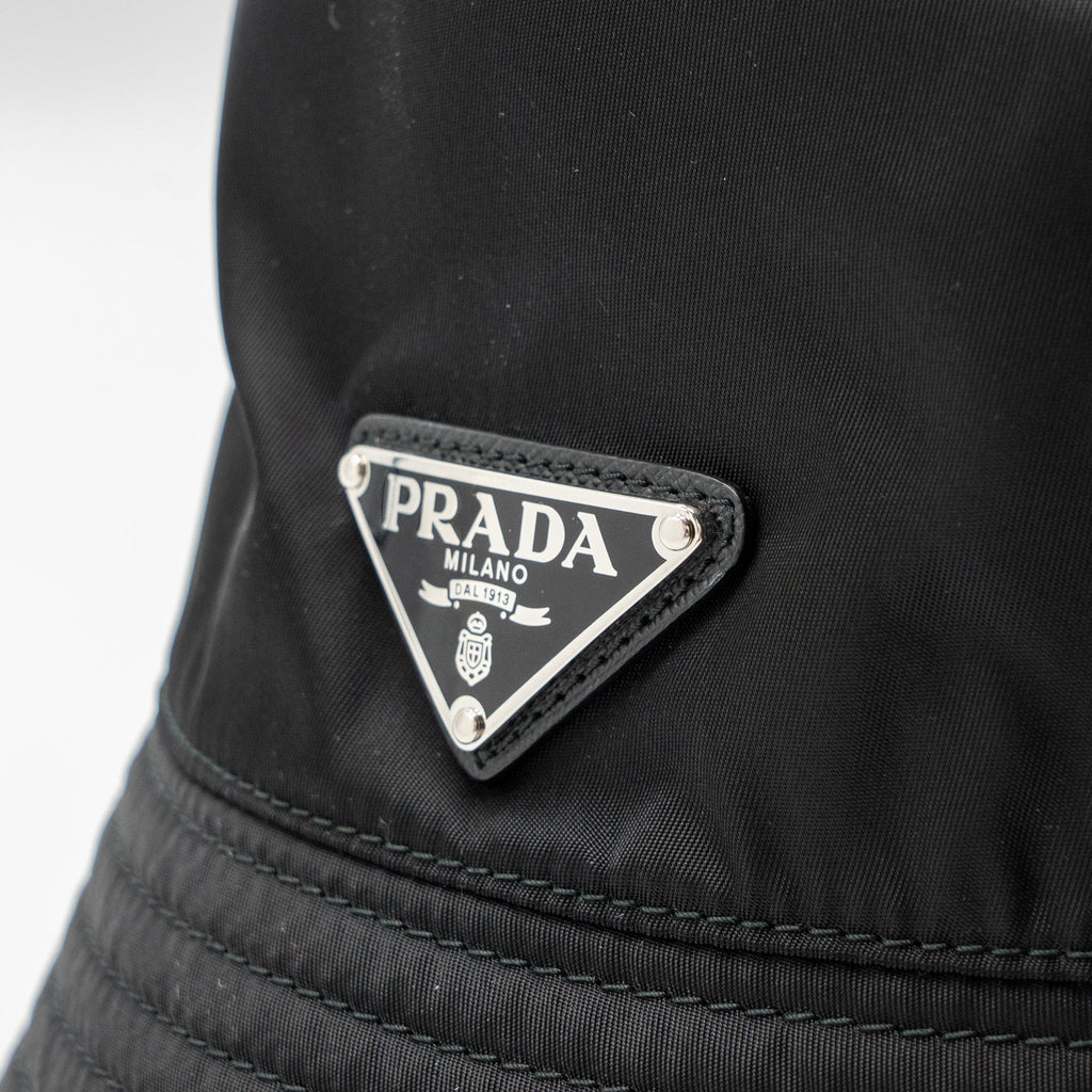 prada-size-l-re-nylon-bucket-hat-black-shw