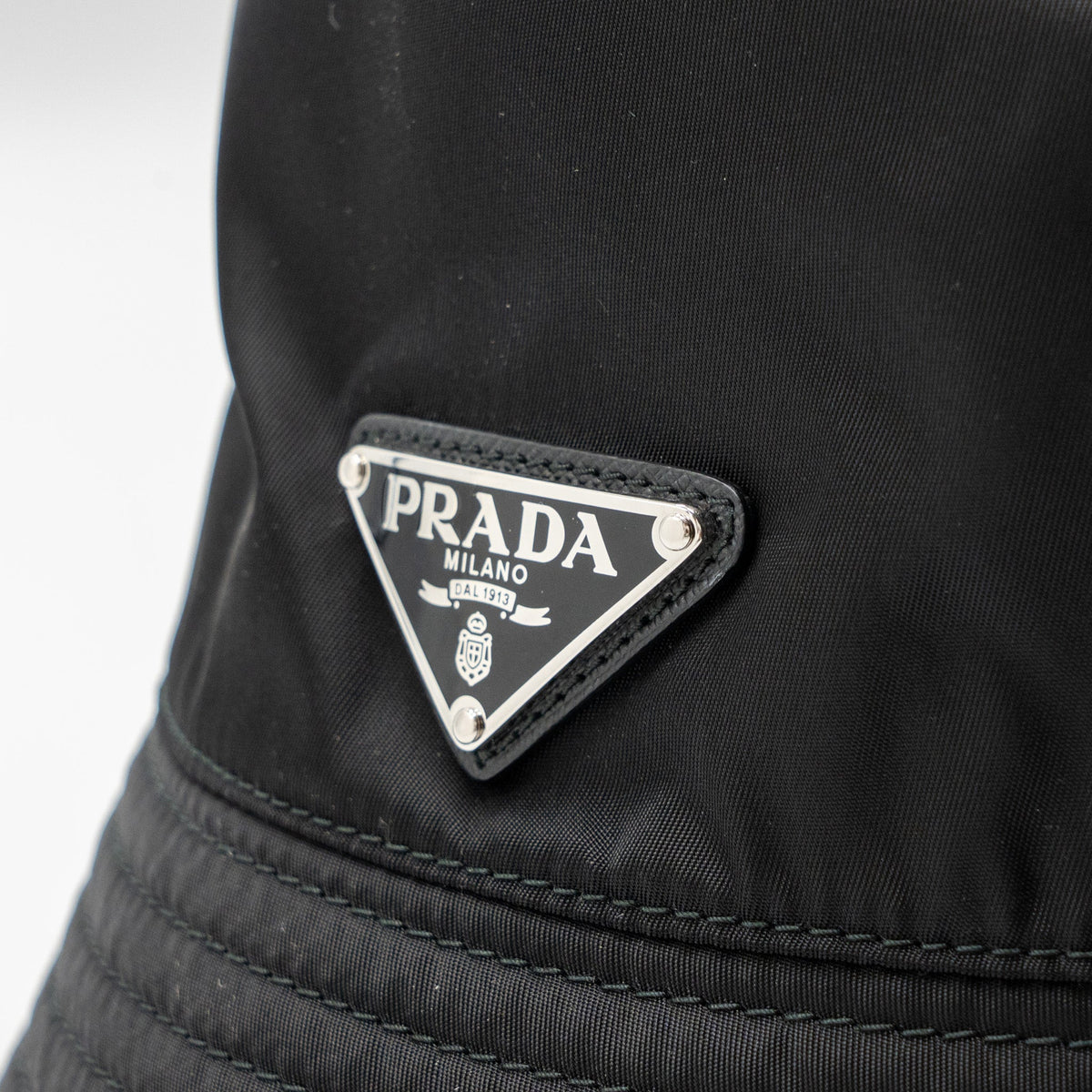 prada-size-l-re-nylon-bucket-hat-black-shw