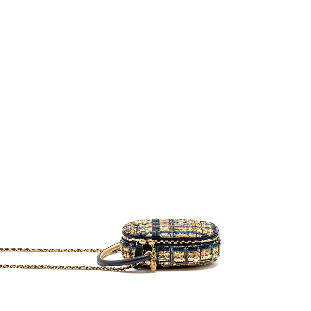 chanel-19a-egypt-oval-camera-case-tweed-multicolour-ghw