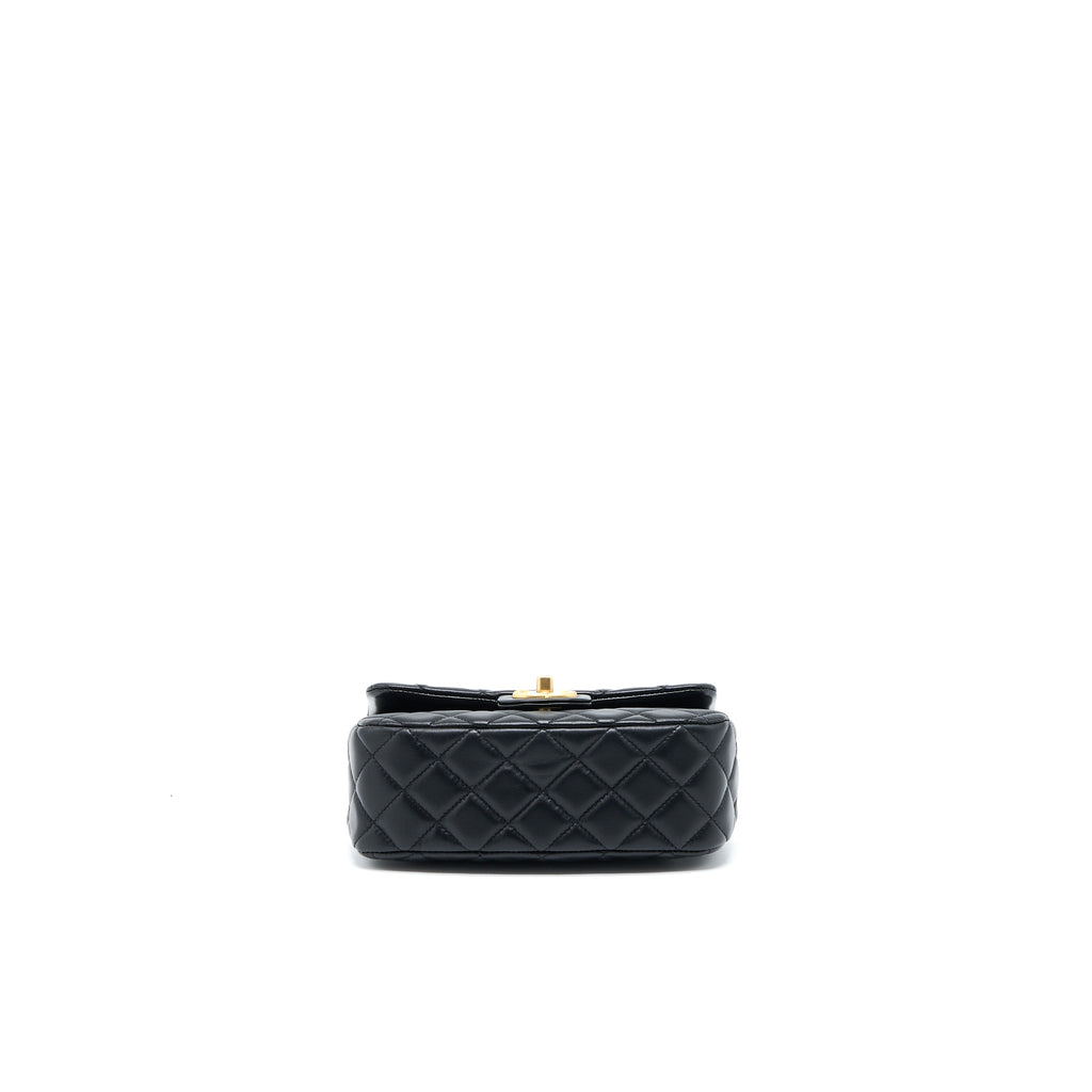 chanel-22k-coco-chain-quilted-flap-bag-lambskin-black-brushed-ghw-microchip