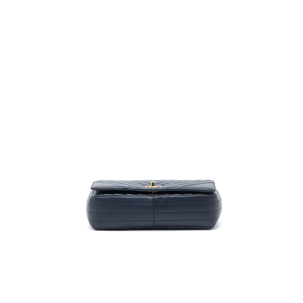 chanel-seasonal-chevron-flap-bag-lambskin-dark-grey-lghw
