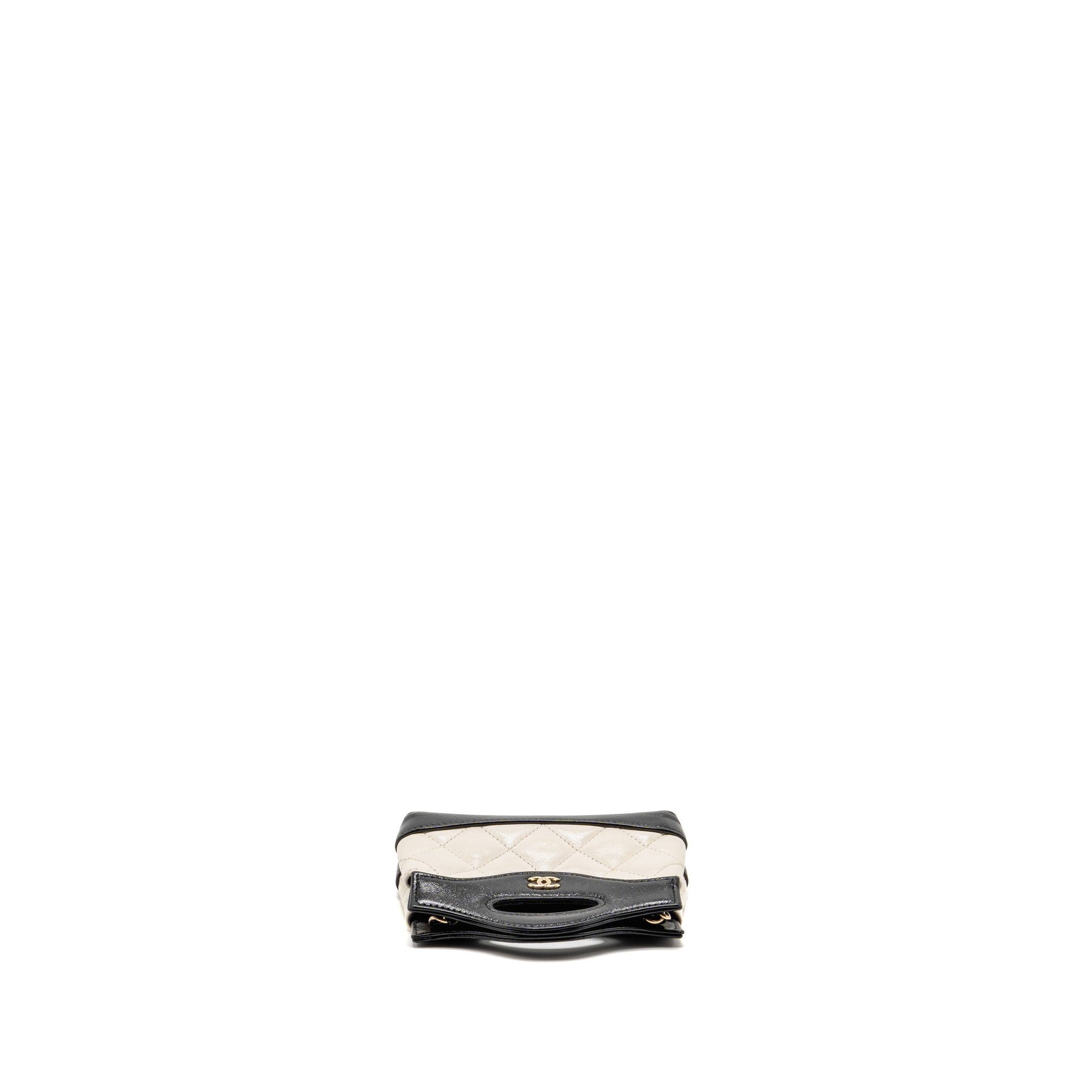chanel-nano-31-clutch-with-chain-shiny-lambskin-white-black-lghw-microchip