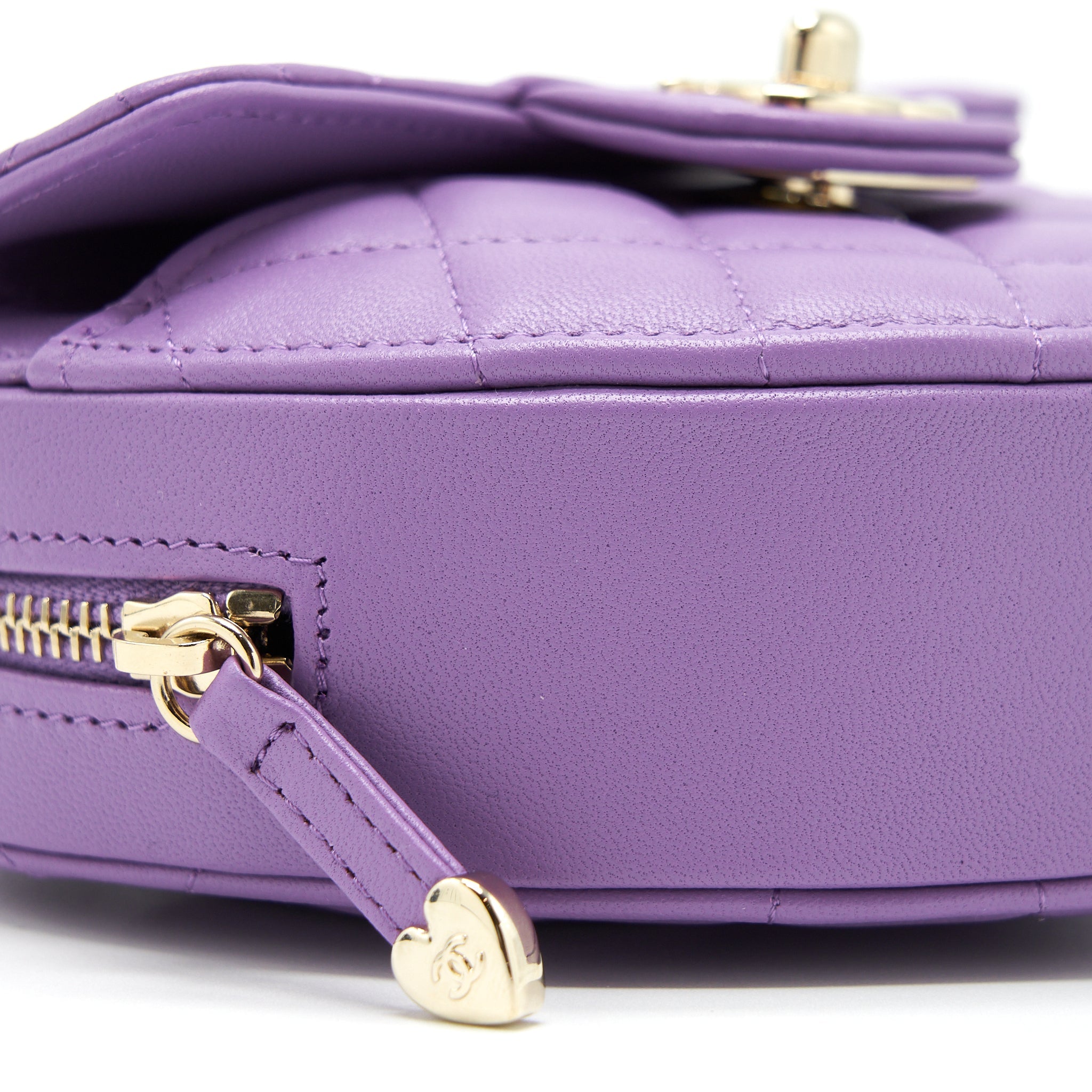 chanel-22s-heart-belt-bag-lambskin-purple-lghw