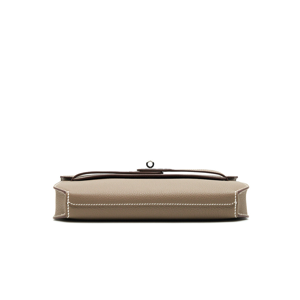 copy-of-hermes-pochette-kelly-depeches-25-togo-etoupe-shw