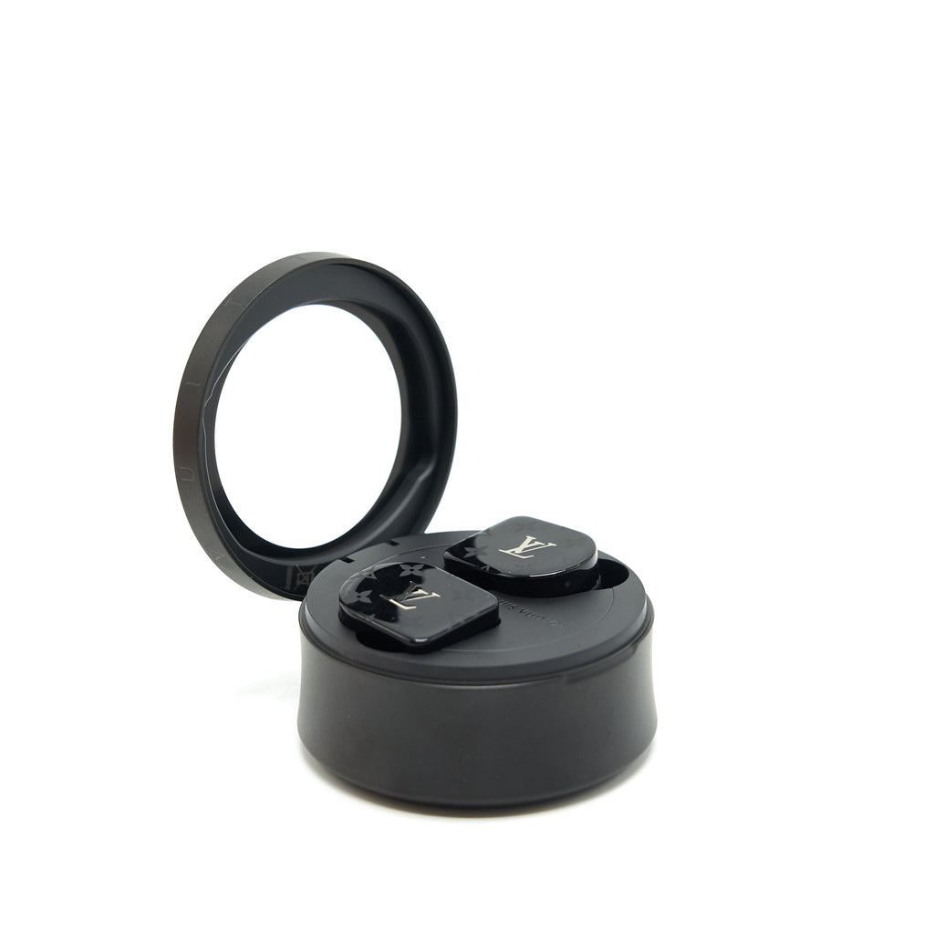 louis-vuitton-horizon-earphones-black